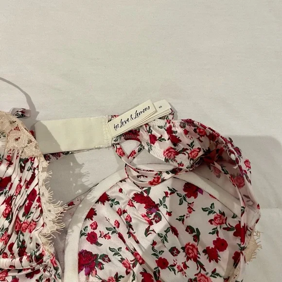 Floral Ruched Women's Top - Picture 4 of 5